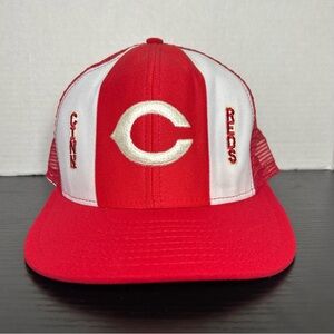 Vintage MLB Cincinnati Reds Baseball Trucker Lucky Stripes SnapBack Hat Cap